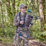 Top 5 Women's & Ladies (Female) Compound Bows In 2020 Reviews